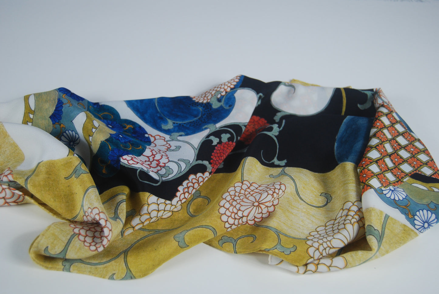 Chrysanthemum silk scarf