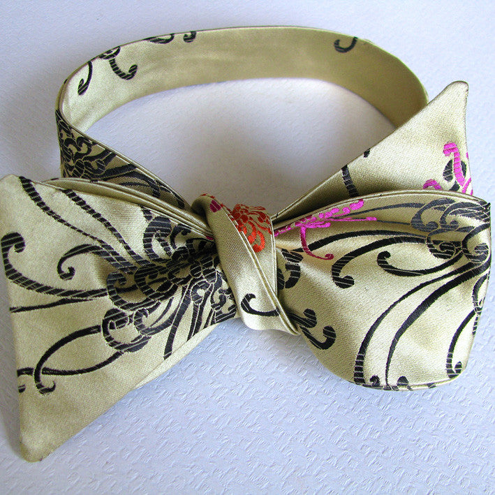 Gold spider & Blue black peony bowtie