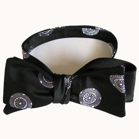 Black mon bow tie