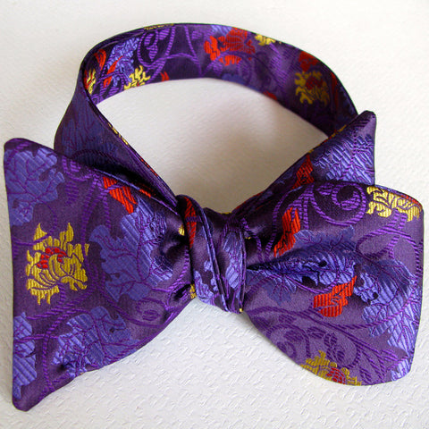 Purple swirl bow tie